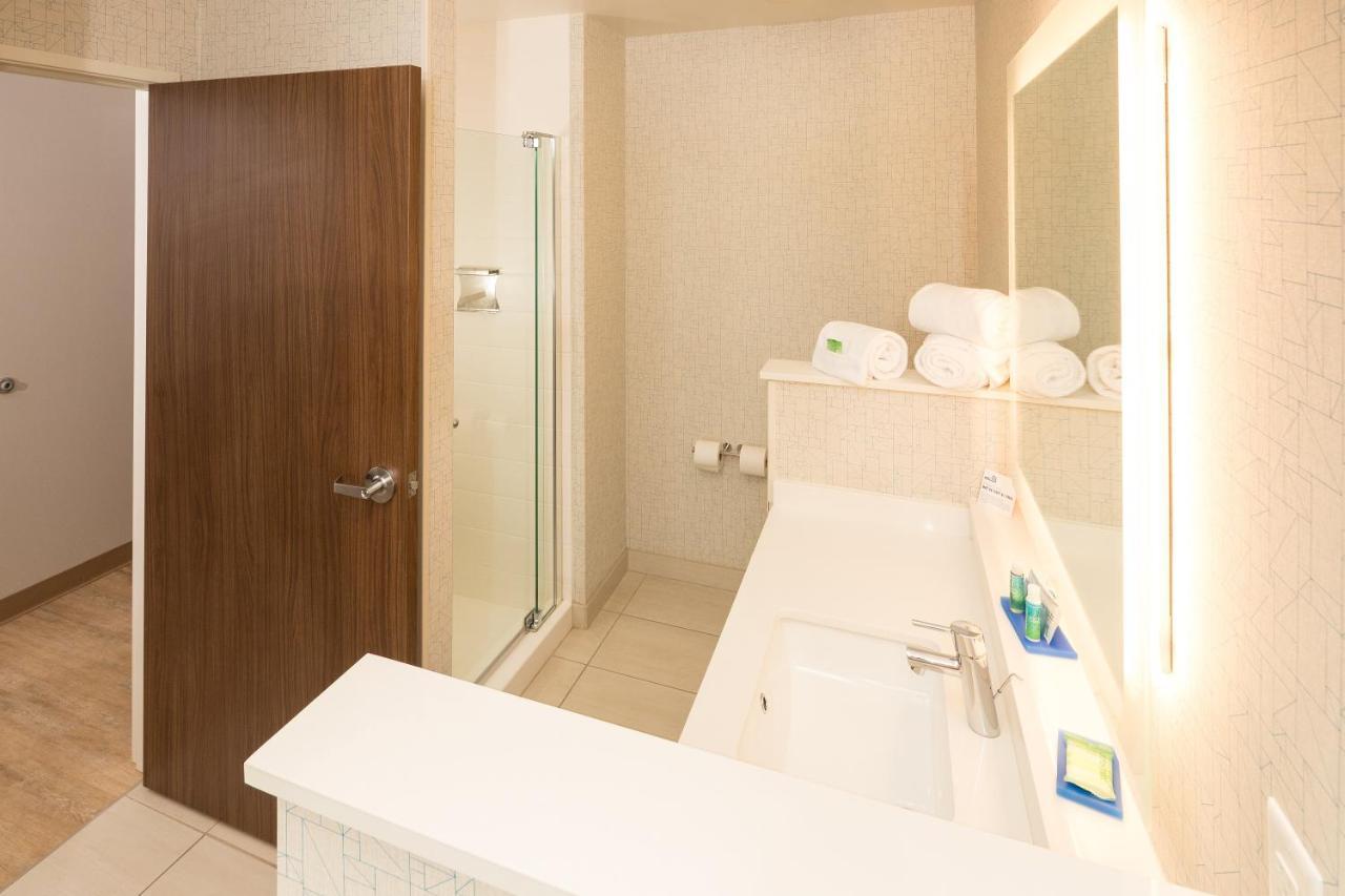 Holiday Inn Express & Suites La Porte By Ihg Екстериор снимка