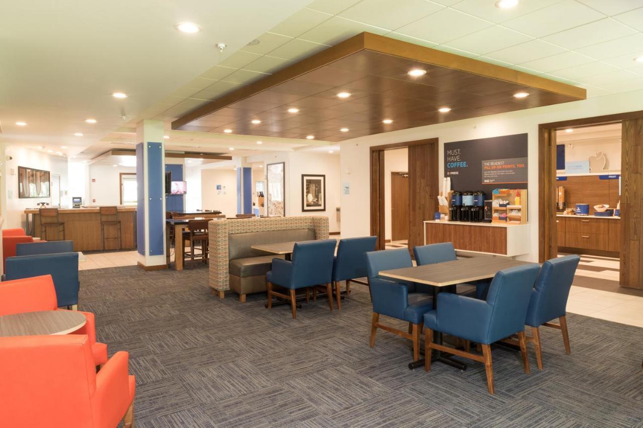 Holiday Inn Express & Suites La Porte By Ihg Екстериор снимка