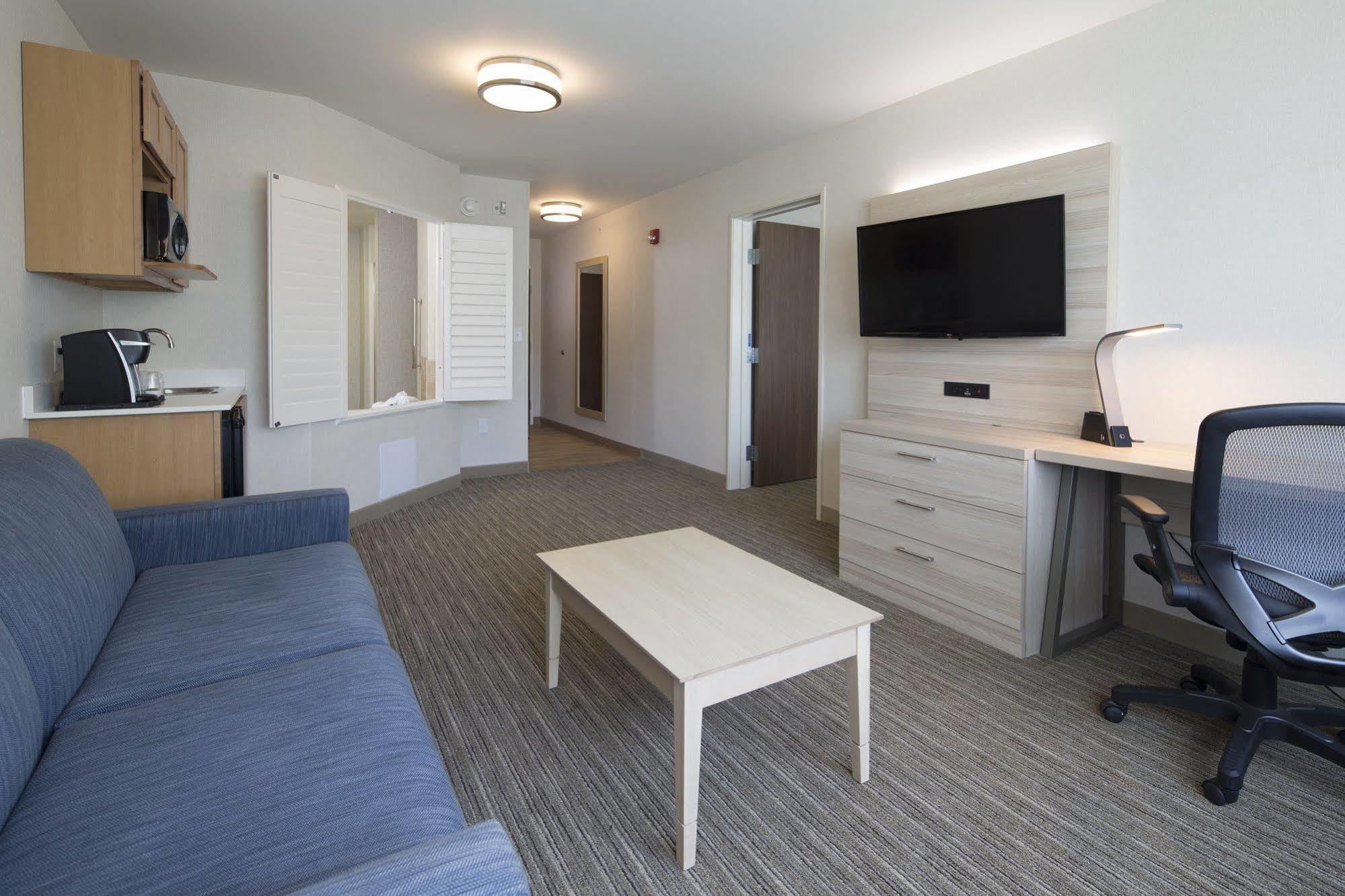 Holiday Inn Express & Suites La Porte By Ihg Екстериор снимка